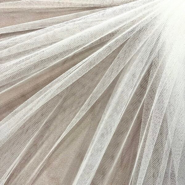 Tul Sedoso Blanco Natural