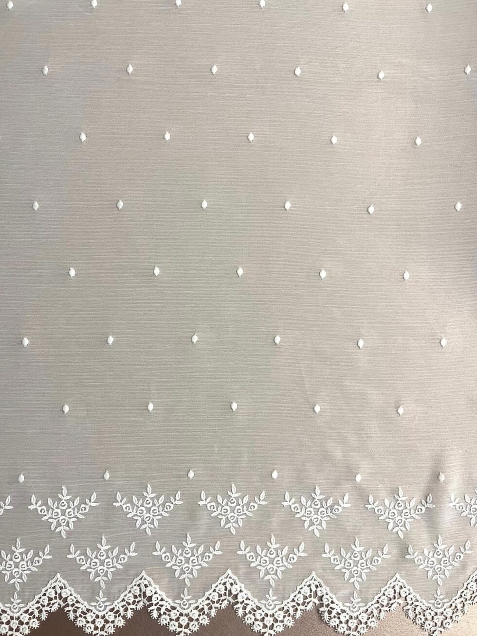 Gasa Plumeti Blonda Macrame - Imagen 2