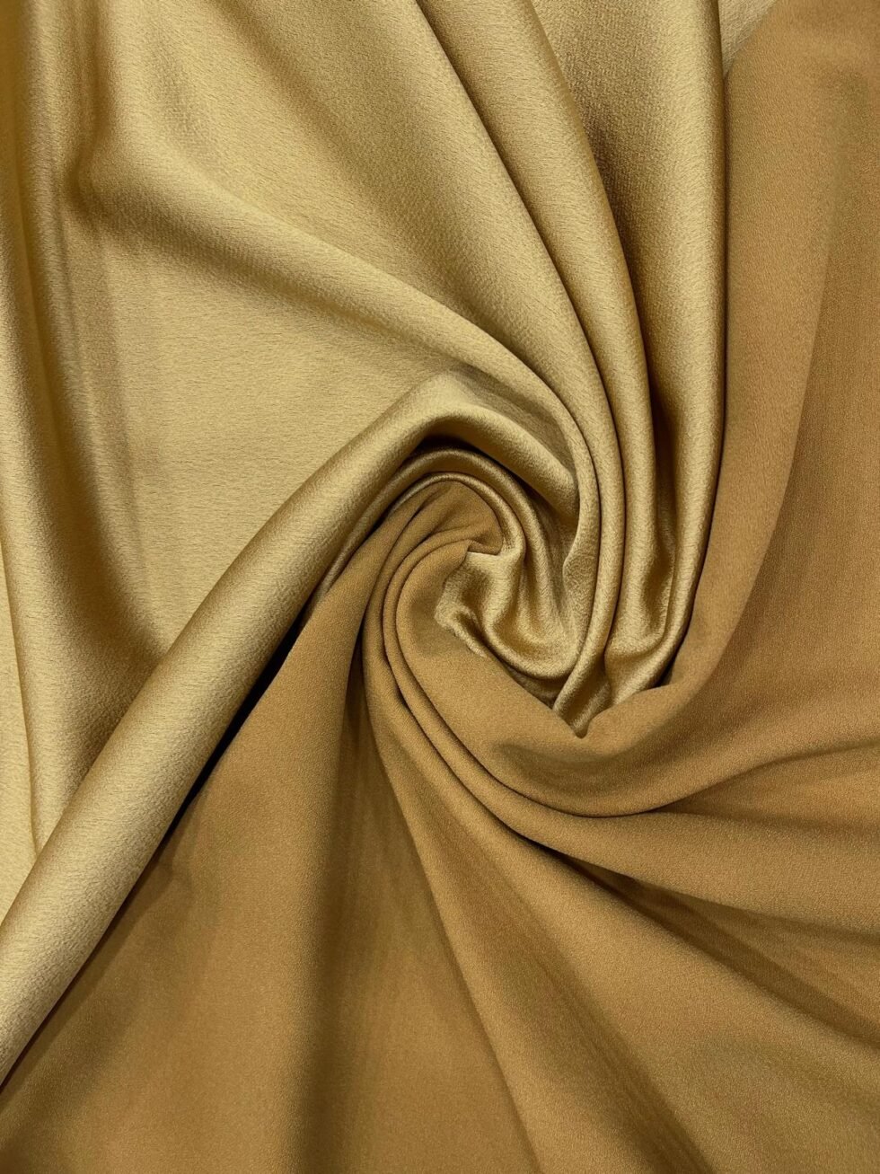 Crep Satén Dorado - Imagen 2